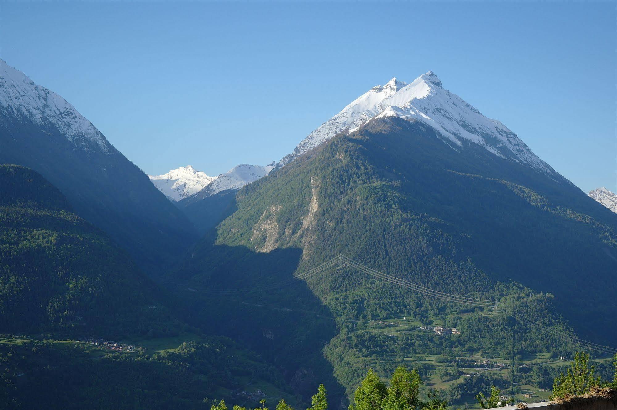 Le Vieux Noyer - Appartamenti Al Verde Villaggio Di Rumiod Saint-Pierre Eksteriør billede